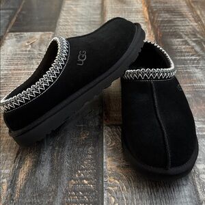UGG Black Suede Slippers size 7